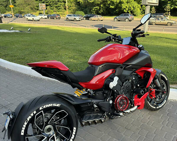Красный Дукати Diavel V4 1158, объемом двигателя 0 л и пробегом 7 тыс. км за 31000 $, фото 2 на Automoto.ua