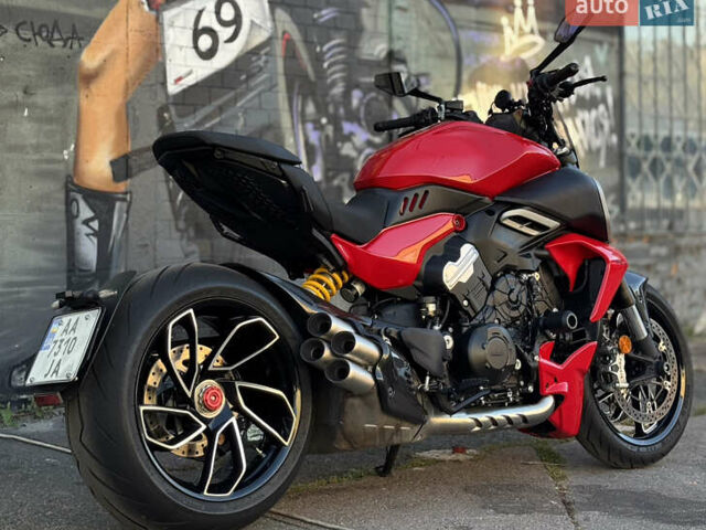 Дукаті Diavel V4 1158, об'ємом двигуна 0 л та пробігом 5 тис. км за 29000 $, фото 2 на Automoto.ua