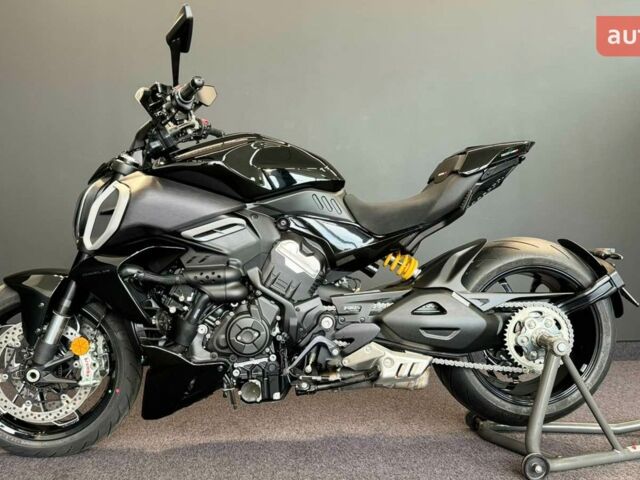Дукати Diavel V4 1158, объемом двигателя 1.16 л и пробегом 0 тыс. км за 34420 $, фото 2 на Automoto.ua