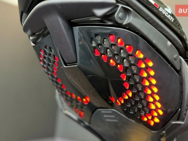 Дукати Diavel V4 1158, объемом двигателя 1.16 л и пробегом 0 тыс. км за 34420 $, фото 46 на Automoto.ua