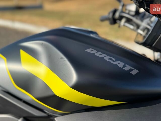 Дукати Diavel V4 1158, объемом двигателя 1.16 л и пробегом 0 тыс. км за 34566 $, фото 3 на Automoto.ua