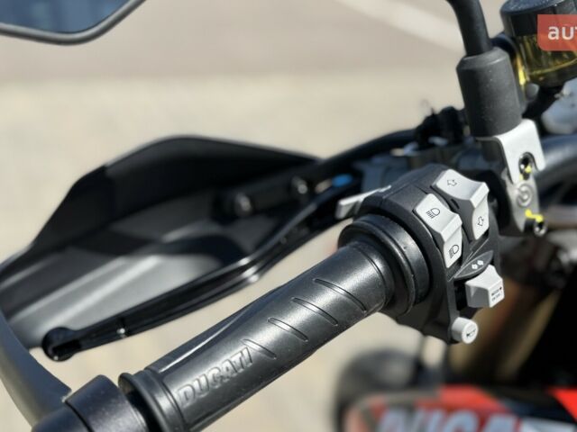 Дукати Hypermotard 698, объемом двигателя 0.66 л и пробегом 0 тыс. км за 18079 $, фото 19 на Automoto.ua