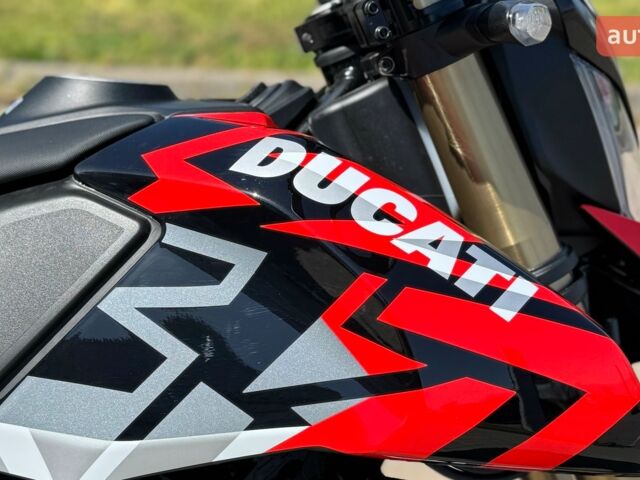 Дукати Hypermotard 698, объемом двигателя 0.66 л и пробегом 0 тыс. км за 18079 $, фото 9 на Automoto.ua