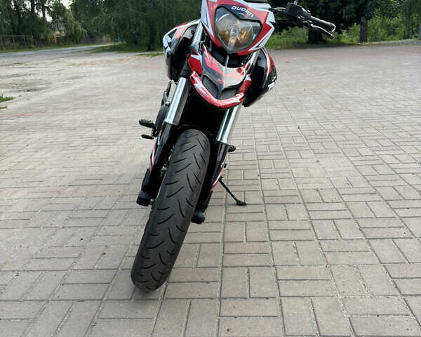 Черный Дукати Hypermotard 796, объемом двигателя 0.8 л и пробегом 34 тыс. км за 2550 $, фото 6 на Automoto.ua