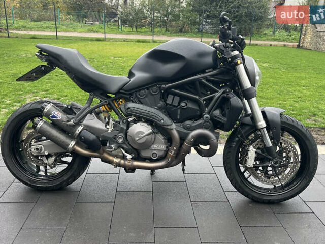 Черный Дукати Monster 821, объемом двигателя 0.82 л и пробегом 28 тыс. км за 8900 $, фото 1 на Automoto.ua