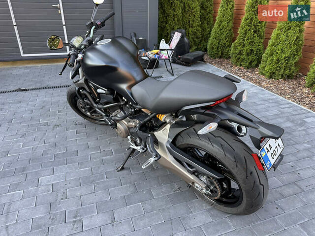 Чорний Дукаті Monster 821, об'ємом двигуна 0.82 л та пробігом 8 тис. км за 9500 $, фото 7 на Automoto.ua