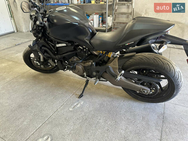 Дукати Monster 821, объемом двигателя 0.85 л и пробегом 13 тыс. км за 7600 $, фото 8 на Automoto.ua