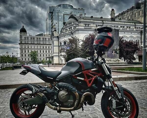 Дукати Monster 821, объемом двигателя 0.82 л и пробегом 14 тыс. км за 9000 $, фото 1 на Automoto.ua