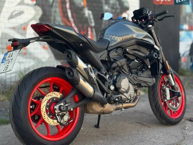 Дукати Monster 937, объемом двигателя 0 л и пробегом 19 тыс. км за 11000 $, фото 2 на Automoto.ua