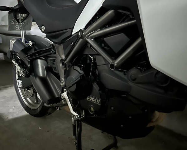 Белый Дукати Multistrada 950, объемом двигателя 0.9 л и пробегом 27 тыс. км за 3450 $, фото 1 на Automoto.ua