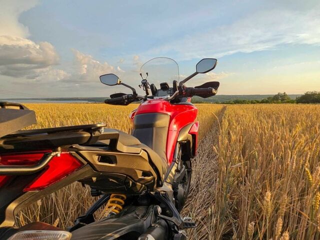 Дукати Multistrada 950, объемом двигателя 0.94 л и пробегом 0 тыс. км за 11000 $, фото 13 на Automoto.ua