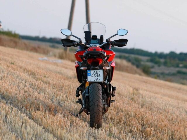 Дукати Multistrada 950, объемом двигателя 0.94 л и пробегом 0 тыс. км за 11000 $, фото 8 на Automoto.ua