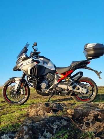 Белый Дукати Multistrada V4S, объемом двигателя 1.2 л и пробегом 19 тыс. км за 26700 $, фото 11 на Automoto.ua