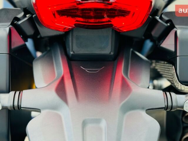 Дукати Multistrada V4S, объемом двигателя 1.16 л и пробегом 0 тыс. км за 31407 $, фото 40 на Automoto.ua