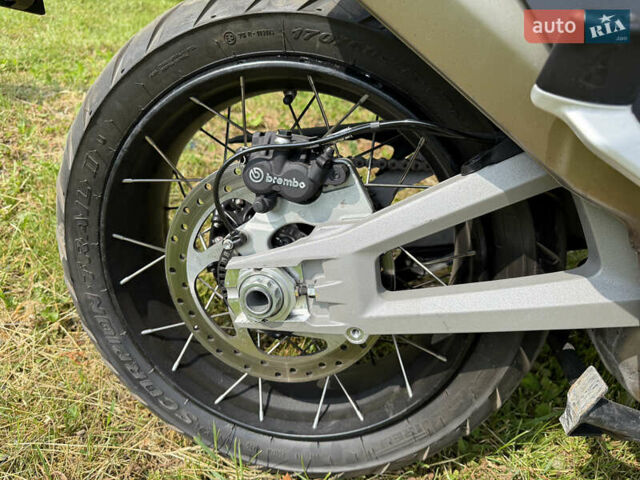 Серый Дукати Multistrada V4S, объемом двигателя 1.1 л и пробегом 6 тыс. км за 23900 $, фото 9 на Automoto.ua