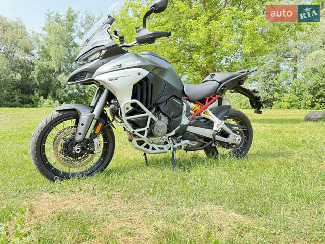 Серый Дукати Multistrada V4S, объемом двигателя 1.1 л и пробегом 6 тыс. км за 23900 $, фото 4 на Automoto.ua