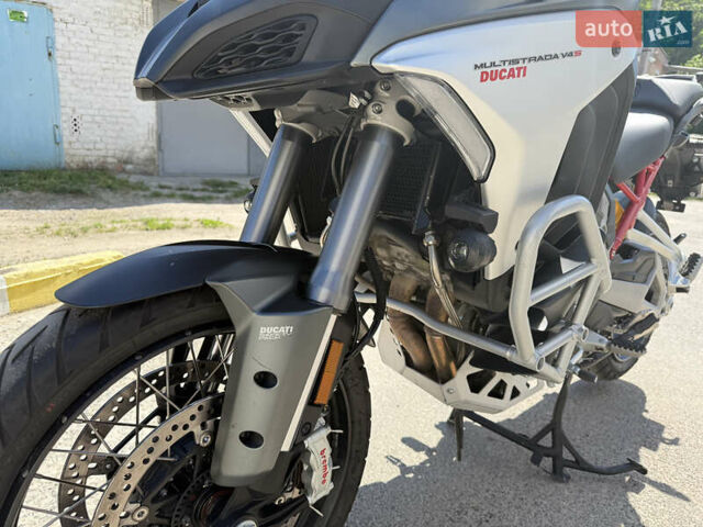Сірий Дукаті Multistrada V4S GT, об'ємом двигуна 1.1 л та пробігом 6 тис. км за 23900 $, фото 14 на Automoto.ua