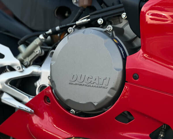 Червоний Дукаті Panigale 959, об'ємом двигуна 0.95 л та пробігом 5 тис. км за 16900 $, фото 11 на Automoto.ua