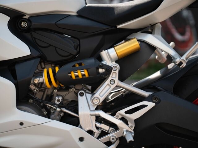 Дукати Panigale 959, объемом двигателя 0 л и пробегом 0 тыс. км за 14000 $, фото 7 на Automoto.ua