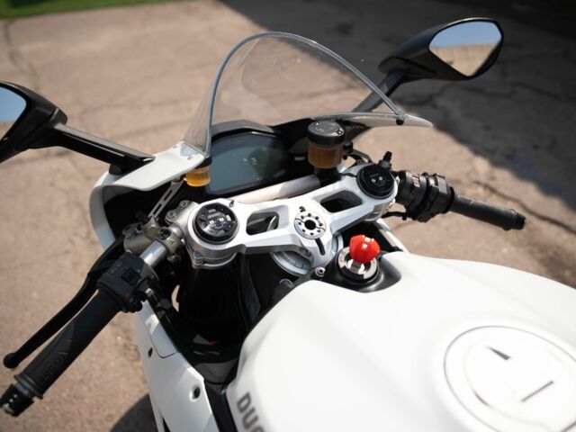 Дукати Panigale 959, объемом двигателя 0 л и пробегом 0 тыс. км за 14000 $, фото 11 на Automoto.ua