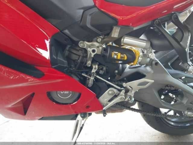 Дукаті Panigale V2, об'ємом двигуна 1 л та пробігом 0 тис. км за 7000 $, фото 8 на Automoto.ua