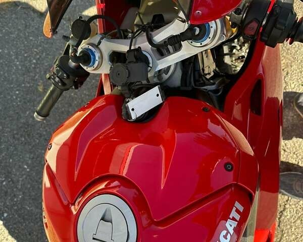 Красный Дукати Panigale V4, объемом двигателя 1 л и пробегом 20 тыс. км за 6500 $, фото 5 на Automoto.ua