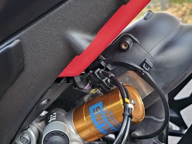 Дукати Panigale V4, объемом двигателя 1.1 л и пробегом 0 тыс. км за 9500 $, фото 7 на Automoto.ua