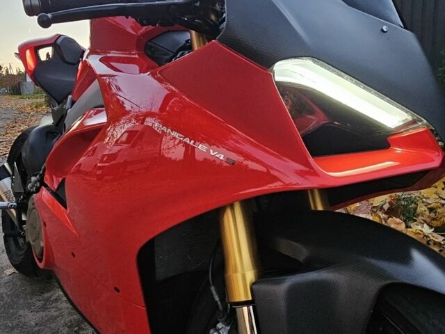 Дукати Panigale V4, объемом двигателя 1.1 л и пробегом 0 тыс. км за 9500 $, фото 13 на Automoto.ua