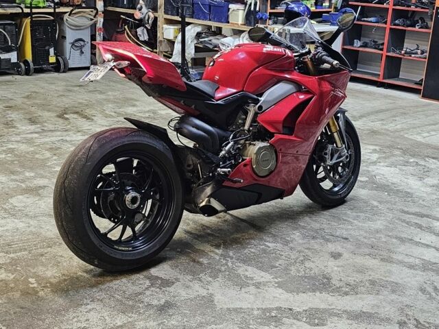 Дукати Panigale V4, объемом двигателя 1.1 л и пробегом 0 тыс. км за 9500 $, фото 12 на Automoto.ua