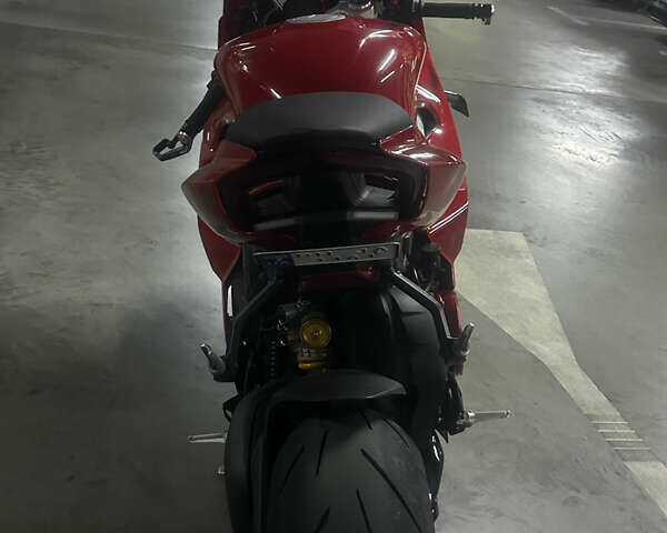 Красный Дукати Panigale V4S, объемом двигателя 1.1 л и пробегом 26 тыс. км за 26000 $, фото 7 на Automoto.ua