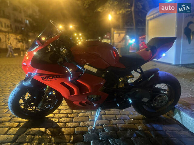 Красный Дукати Panigale V4S, объемом двигателя 1.1 л и пробегом 26 тыс. км за 26000 $, фото 4 на Automoto.ua