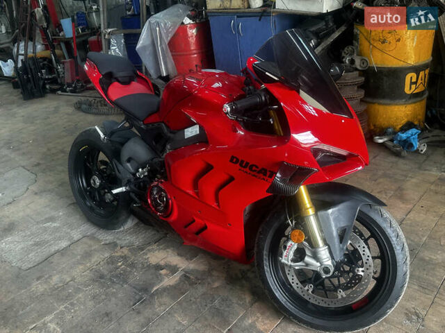 Красный Дукати Panigale V4S, объемом двигателя 1.1 л и пробегом 26 тыс. км за 26000 $, фото 21 на Automoto.ua