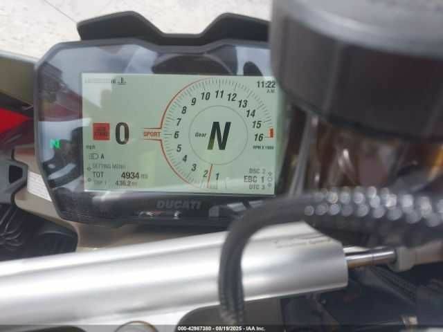 Дукаті Panigale V4S, об'ємом двигуна 0.96 л та пробігом 0 тис. км за 5200 $, фото 6 на Automoto.ua
