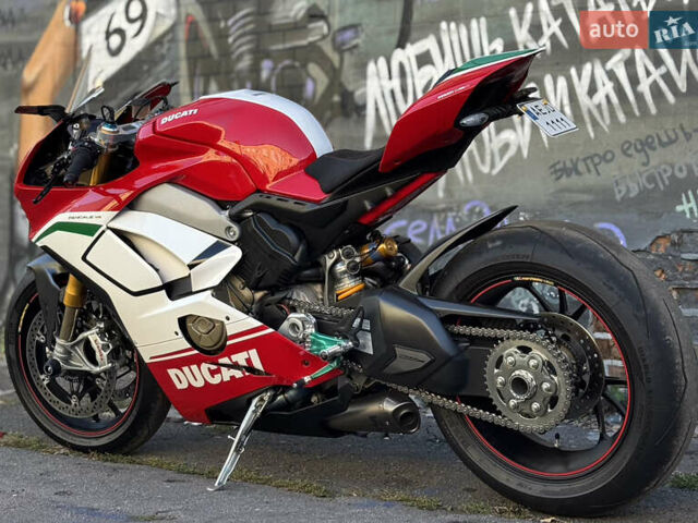 Дукати Panigale V4Speciale, объемом двигателя 0 л и пробегом 1 тыс. км за 43000 $, фото 2 на Automoto.ua
