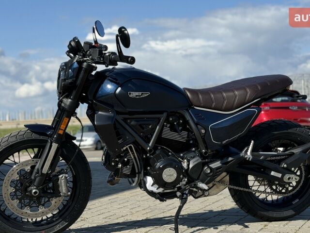 Дукати Scrambler Nightshift 803, объемом двигателя 0.8 л и пробегом 0 тыс. км за 14899 $, фото 2 на Automoto.ua