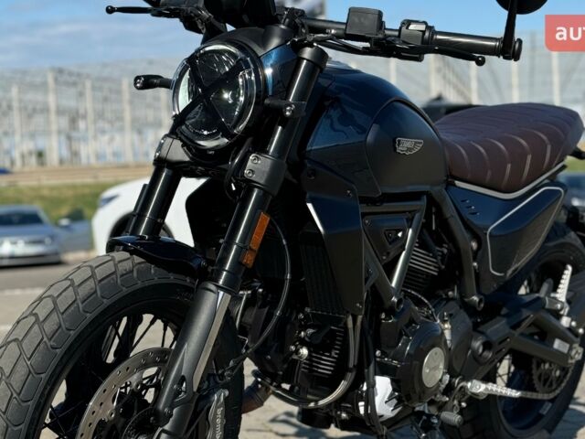 Дукати Scrambler Nightshift 803, объемом двигателя 0.8 л и пробегом 0 тыс. км за 15662 $, фото 7 на Automoto.ua