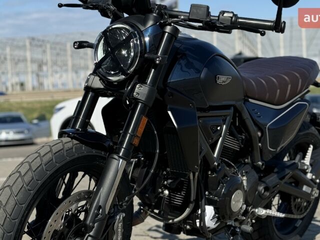 Дукати Scrambler Nightshift 803, объемом двигателя 0.8 л и пробегом 0 тыс. км за 14899 $, фото 7 на Automoto.ua