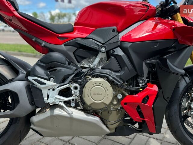 Дукати Streetfighter 1103, объемом двигателя 1.1 л и пробегом 0 тыс. км за 34189 $, фото 3 на Automoto.ua