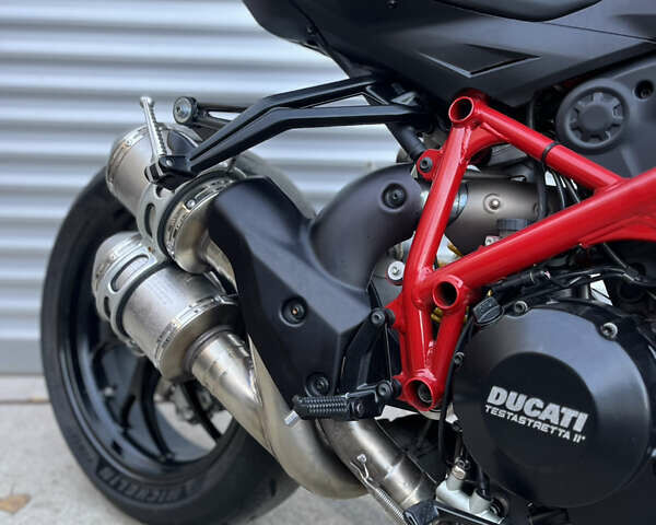 Красный Дукати Streetfighter 848, объемом двигателя 0 л и пробегом 18 тыс. км за 10900 $, фото 6 на Automoto.ua