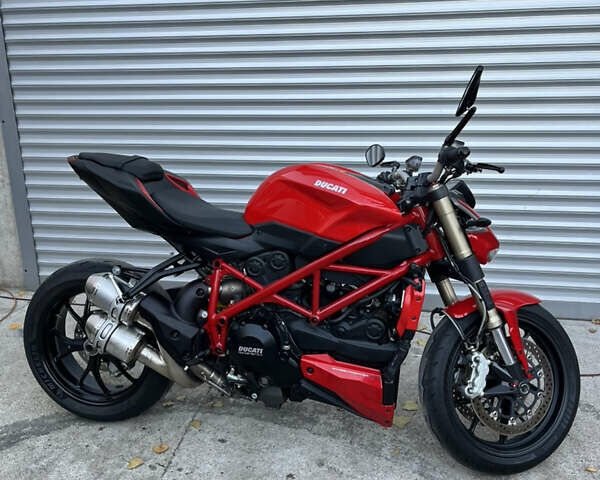 Красный Дукати Streetfighter 848, объемом двигателя 0 л и пробегом 18 тыс. км за 10900 $, фото 7 на Automoto.ua