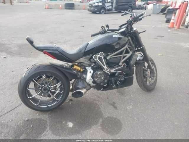 Дукати XDiavel, объемом двигателя 1.27 л и пробегом 0 тыс. км за 3500 $, фото 8 на Automoto.ua