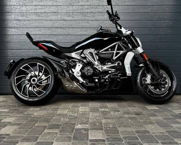 Черный Дукати XDiavel S Glossy , объемом двигателя 1.26 л и пробегом 5 тыс. км за 18000 $, фото 1 на Automoto.ua