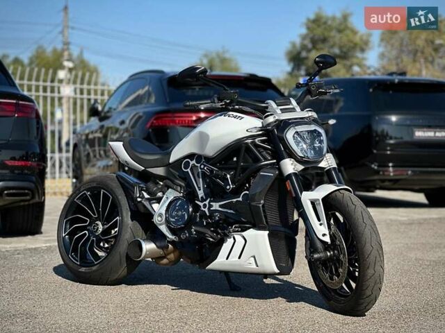 Дукати XDiavel S Glossy , объемом двигателя 1.26 л и пробегом 12 тыс. км за 22800 $, фото 4 на Automoto.ua