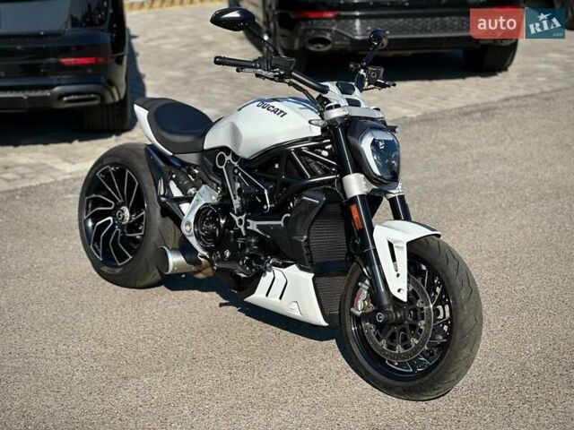 Дукати XDiavel S Glossy , объемом двигателя 1.26 л и пробегом 12 тыс. км за 22800 $, фото 12 на Automoto.ua