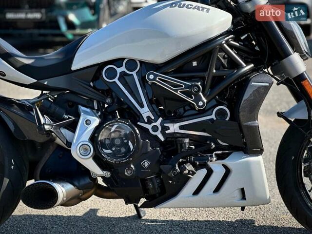 Дукати XDiavel S Glossy , объемом двигателя 1.26 л и пробегом 12 тыс. км за 22800 $, фото 21 на Automoto.ua