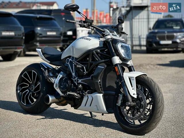 Дукати XDiavel S Glossy , объемом двигателя 1.26 л и пробегом 12 тыс. км за 22800 $, фото 15 на Automoto.ua