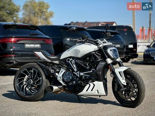 Дукати XDiavel S Glossy , объемом двигателя 1.26 л и пробегом 12 тыс. км за 22800 $, фото 5 на Automoto.ua
