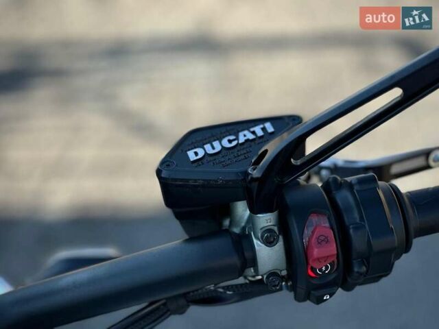 Дукати XDiavel S Glossy , объемом двигателя 1.26 л и пробегом 12 тыс. км за 22800 $, фото 37 на Automoto.ua