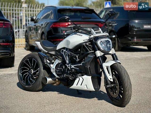 Дукати XDiavel S Glossy , объемом двигателя 1.26 л и пробегом 12 тыс. км за 22800 $, фото 2 на Automoto.ua