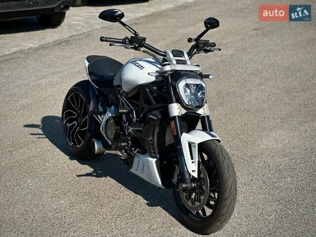 Дукати XDiavel S Glossy , объемом двигателя 1.26 л и пробегом 12 тыс. км за 22800 $, фото 13 на Automoto.ua